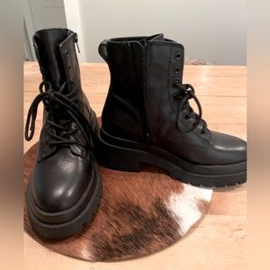 Steve Madden brand new combat style boot. Size 7